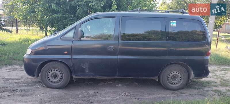 Минивэн Hyundai H-1 1998 в Славянске