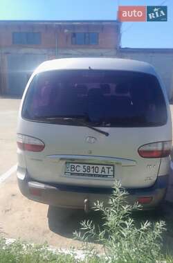 Минивэн Hyundai H-1 2006 в 