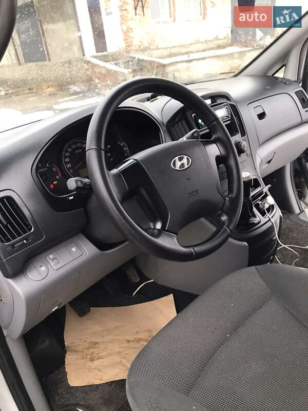Минивэн Hyundai H-1 2008 в Дубровице фото 17 Минивэн Hyundai H-1 2008 в Дубровице