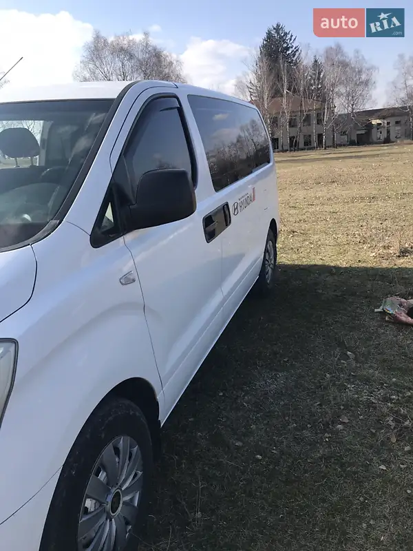 Hyundai H-1