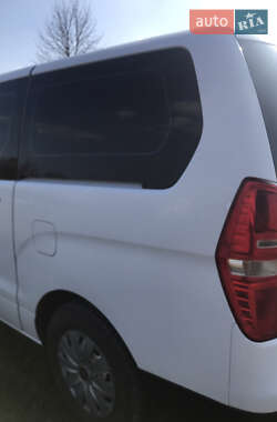 Минивэн Hyundai H-1 2008 в 