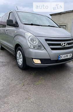 Мінівен Hyundai H-1 2012 в Бродах