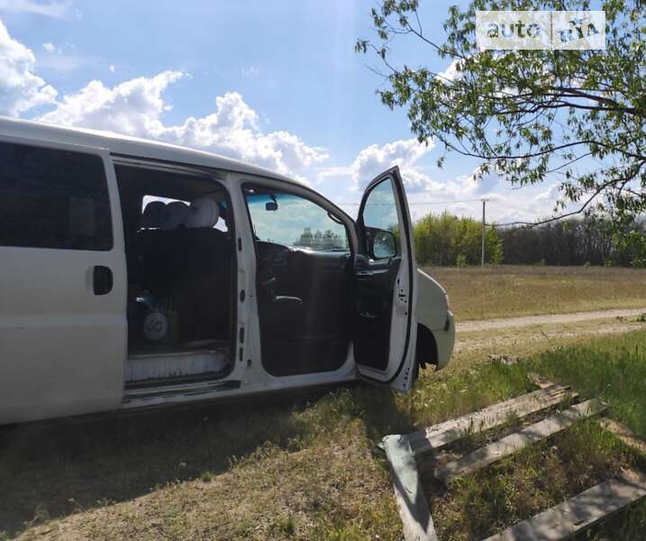 Минивэн Hyundai H-1 2007 в Киеве