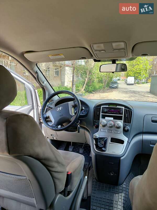 Минивэн Hyundai H-1 2011 в Полтаве