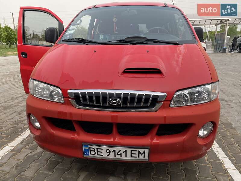 Минивэн Hyundai H-1 2005 в Николаеве