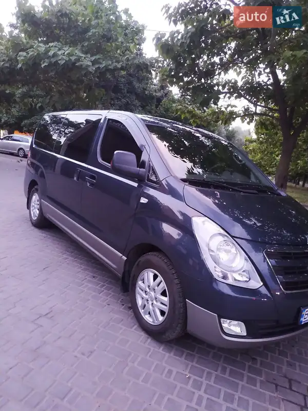 Мінівен Hyundai H-1 2016 в 