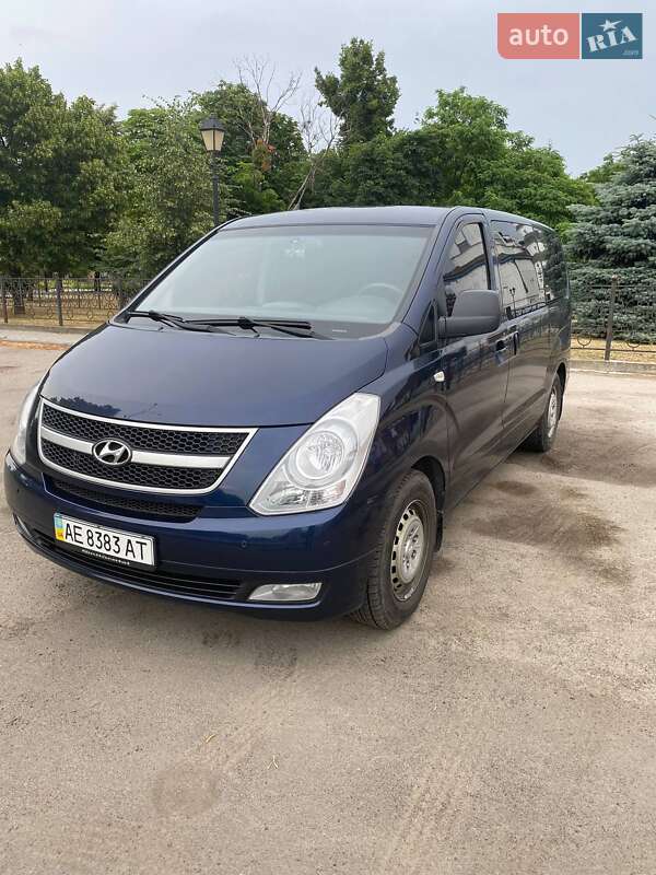 Мінівен Hyundai H-1 2008 в Новомосковську