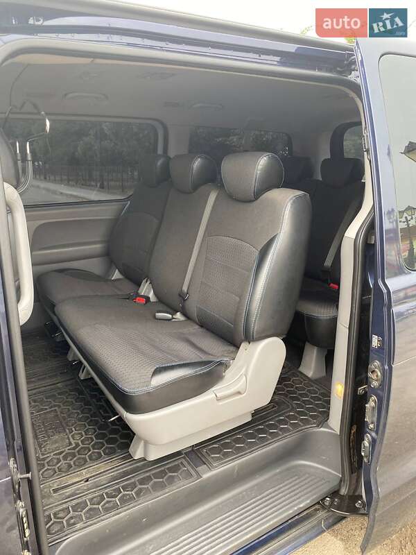 Мінівен Hyundai H-1 2008 в Новомосковську