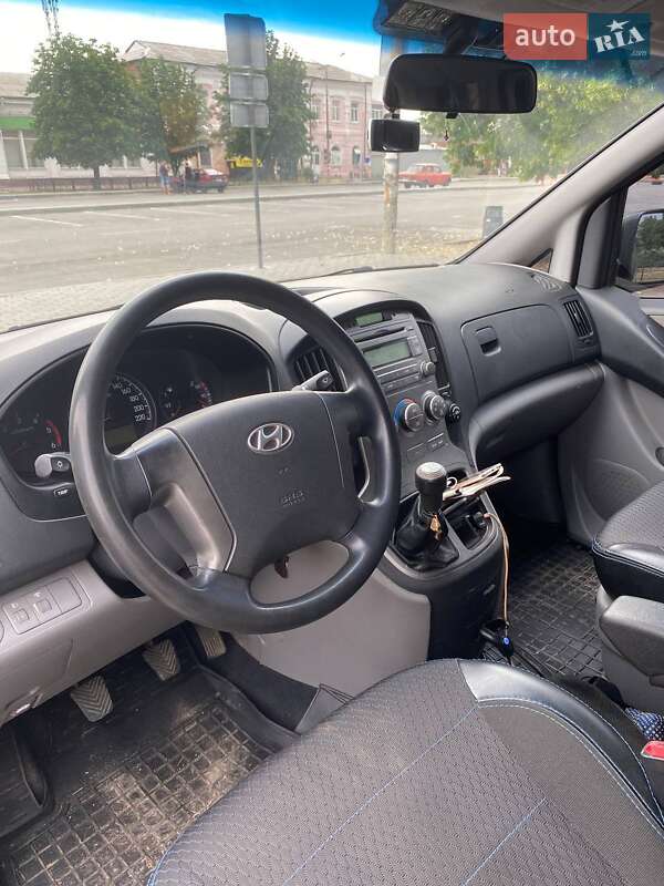 Мінівен Hyundai H-1 2008 в Новомосковську