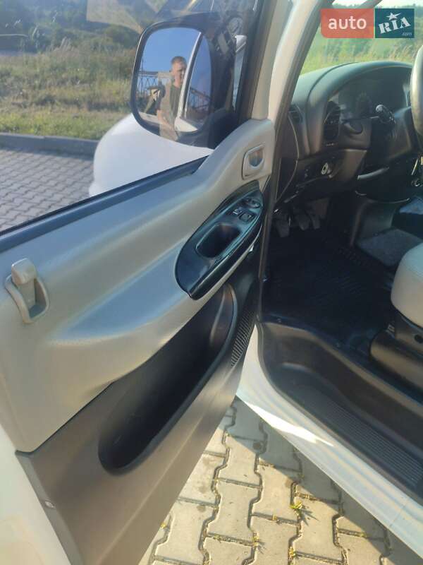 Минивэн Hyundai H-1 2007 в Дрогобыче фото 19 Минивэн Hyundai H-1 2007 в Дрогобыче