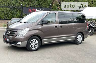 Минивэн Hyundai H-1 2015 в Киеве