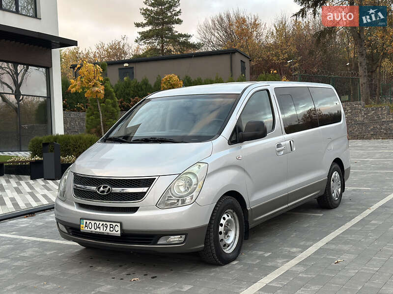 Мінівен Hyundai H-1 2008 в Ужгороді