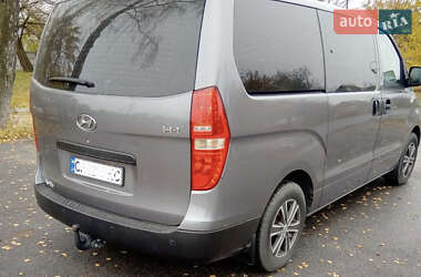 Грузопассажирский фургон Hyundai H-1 2010 в Черкассах