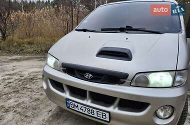 Вантажний фургон Hyundai H-1 2004 в Запоріжжі