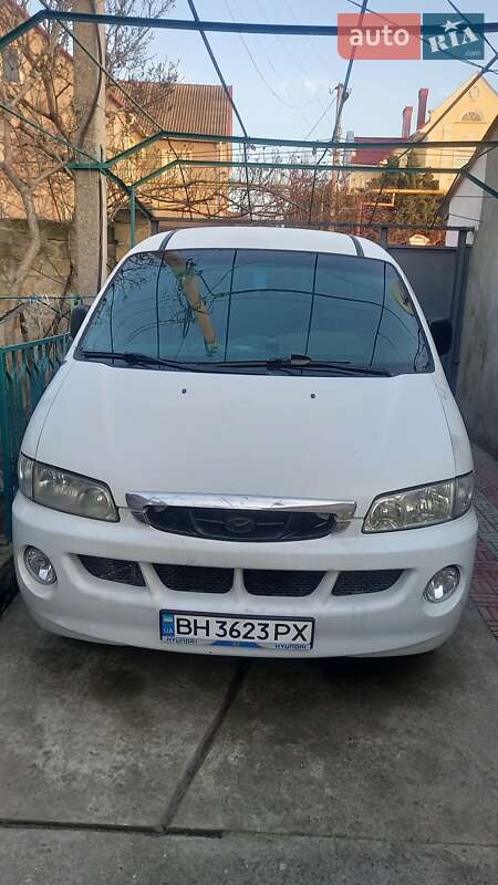 Минивэн Hyundai H-1 2001 в Одессе