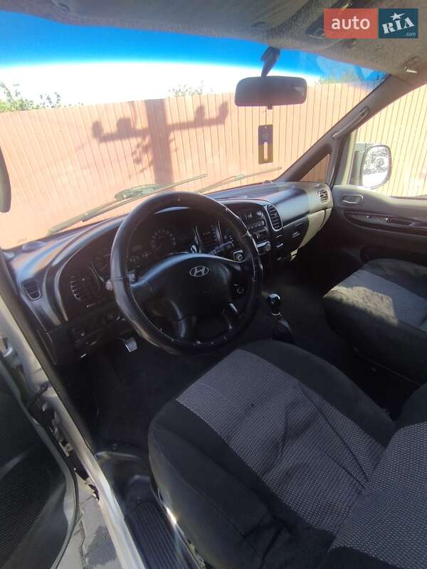 Минивэн Hyundai H-1 2007 в Одессе