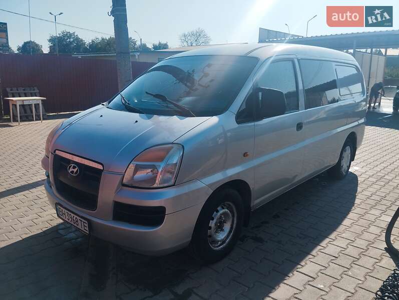 Минивэн Hyundai H-1 2007 в Одессе