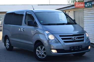 Мінівен Hyundai H-1 2015 в Ужгороді