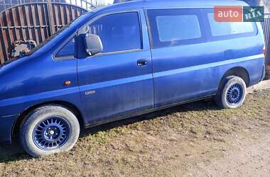 Мінівен Hyundai H-1 2005 в Чернівцях