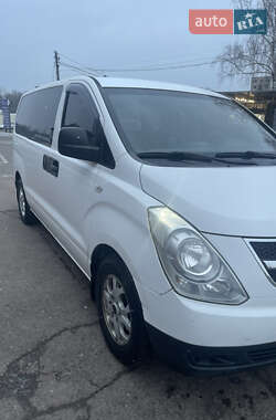 Минивэн Hyundai H-1 2008 в 