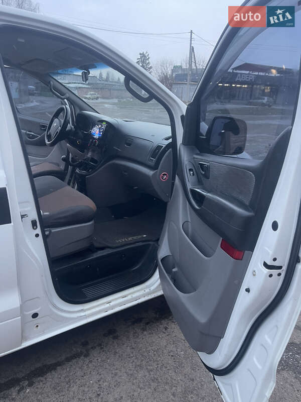 Минивэн Hyundai H-1 2008 в Чернигове фото 15 Минивэн Hyundai H-1 2008 в Чернигове