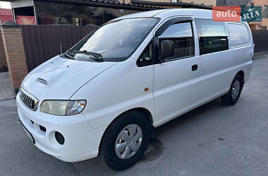Минивэн Hyundai H-1 2005 в 