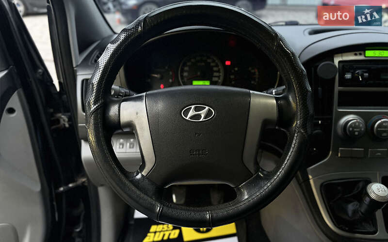 Мінівен Hyundai H-1 2009 в Мукачевому