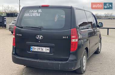 Минивэн Hyundai H-1 2010 в 