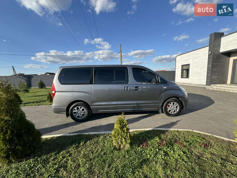 Мінівен Hyundai H-1 2011 в Києві