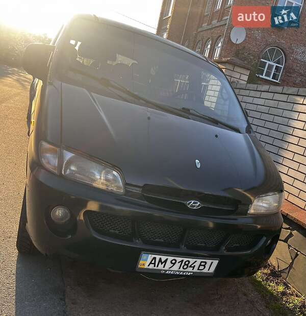 Минивэн Hyundai H-1 1999 в Житомире