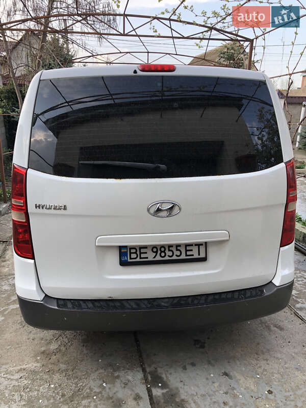 Мінівен Hyundai H-1 2012 в Миколаєві