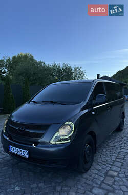 Минивэн Hyundai H-1 2008 в 