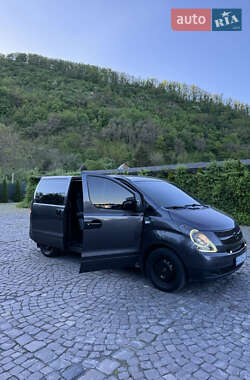 Минивэн Hyundai H-1 2008 в 