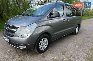 Минивэн Hyundai H-1 2010 в Стрые