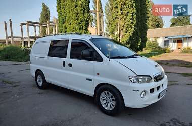 Минивэн Hyundai H-1 2007 в 