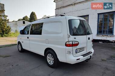 Минивэн Hyundai H-1 2007 в 