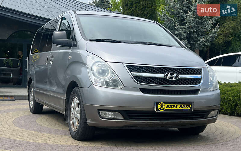 Минивэн Hyundai H-1 2012 в 