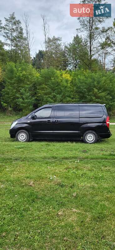 Мінівен Hyundai H-1 2011 в Дунаївцях