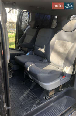 Минивэн Hyundai H-1 2008 в 