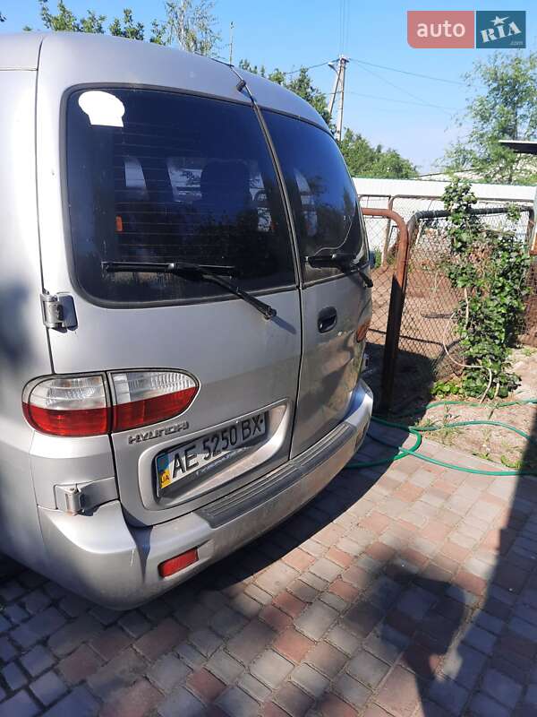 Минивэн Hyundai H-1 2005 в Днепре