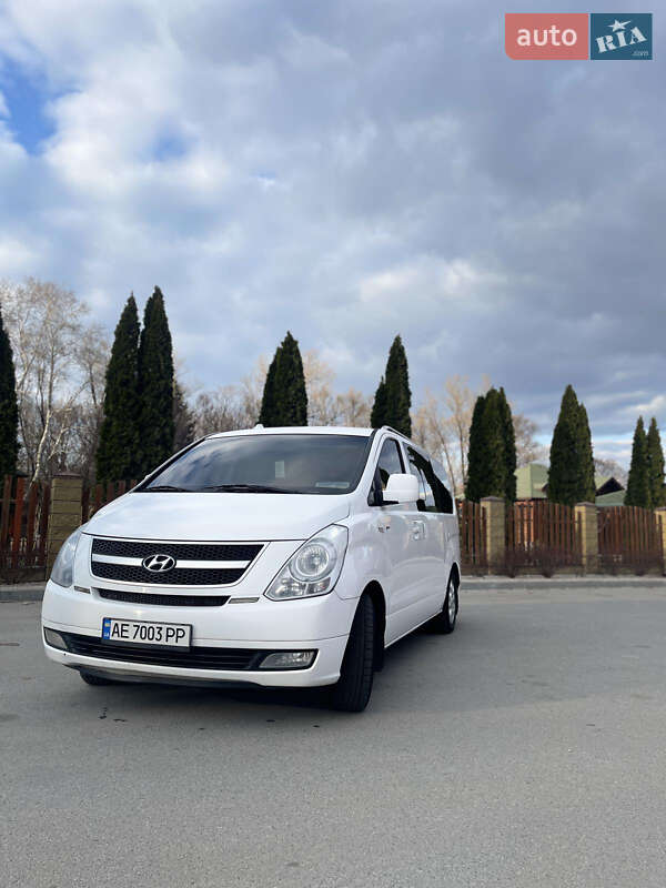 Мінівен Hyundai H-1 2008 в Дніпрі