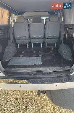 Минивэн Hyundai H-1 2008 в 