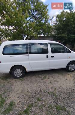 Минивэн Hyundai H-1 2005 в 