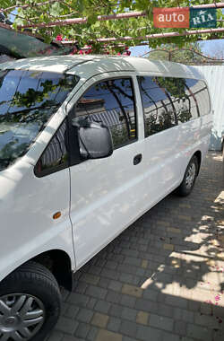 Минивэн Hyundai H-1 2007 в 