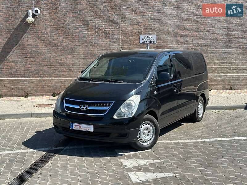 Hyundai H-1 2011