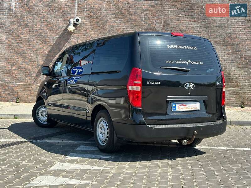 Мінівен Hyundai H-1 2011 в Одесі
