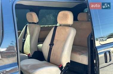 Минивэн Hyundai H-1 2011 в 