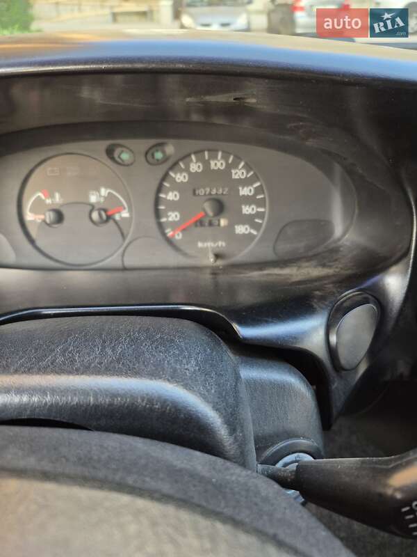 Грузовой фургон Hyundai H-1 2000 в Сумах