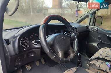 Минивэн Hyundai H-1 1999 в 