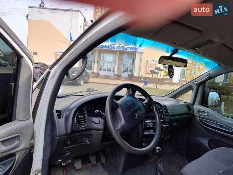 Грузовой фургон Hyundai H-1 2005 в Борисполе